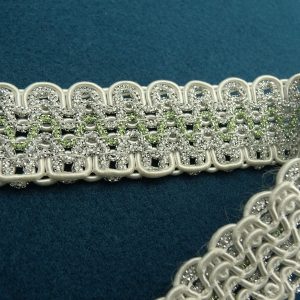 ruban fantaisie avec lurex argent et vert clair 2.7 cm