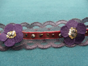 ruban fantaisie violet garni de perle