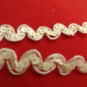 ruban fantaisie blanc cassé
