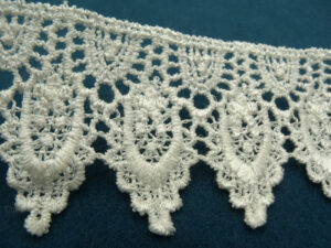 ruban brodé macramé