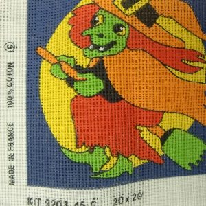 canevas motif HALLOWEEN SORCIERE 20X20 cm