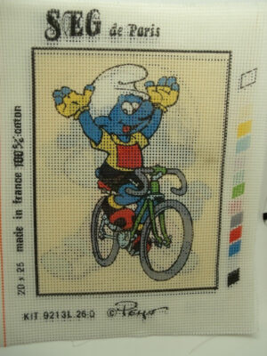 CANEVAS MOTIF schtroumpf EN VELO