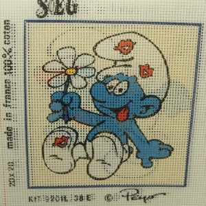 CANEVAS MOTIF schtroumpf fleur