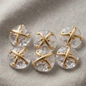 Lot de 6 boutons acryliques transparents et or – 18 mm