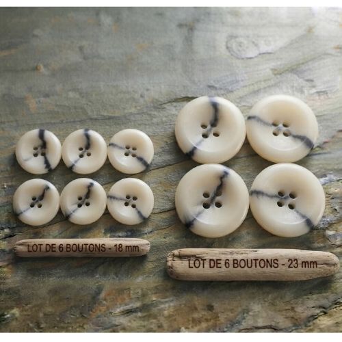 Lot de 6 boutons aspect marbré blanc cassé et veiné noir à 4 trous – 18 mm et 23 mm