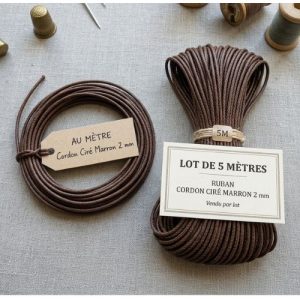 DÉSTOCKAGE : Cordon Ciré Marron – 2 mm – Vendu au mètre ou par lot de 5 mètres