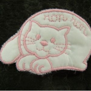 écusson à coudre- motif: CHAT RON RON rose, largeur 5,5cm sur hauteur 4,5cm
