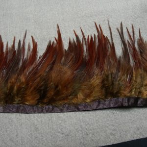 RUBAN PLUMES MARRON SUR SATIN