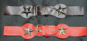 bouclerie accessoire marron et rouge
