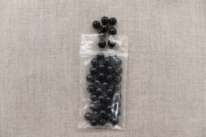 PERLES ACRYLIQUES- rond- 7mm- noir