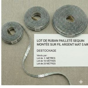 DESTOCKAGE : Ruban Pailleté à Sequins Argent Mat – 5 mm – Montage sur fil – Lots 3m, 10m ou 20m