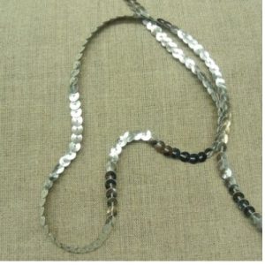lot de ruban pailleté sequin montée sur fil argent brillant 6 mm
