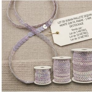 DESTOCKAGE : Galon Sequins Parme Irisé – Douceur romantique – 5 mm – Lots 3m, 10m ou 20m