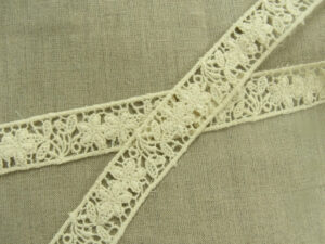broderie laine entre deux