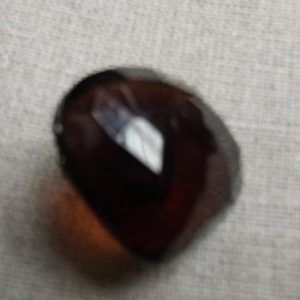 bouton triangle marron