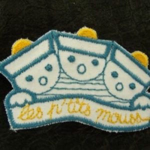 écusson thermocollant motif : BONHOMMES les p'tits mouss bleu et jaune largeur 6 cm / hauteur 4 cm
