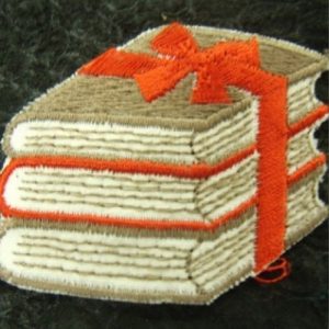 écusson thermocollant motif : LIVRES marron et rouge largeur 5 cm/ hauteur 4,5 cm