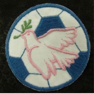 écusson thermocollant motif: COLOMBE bleu et rose 5 cm
