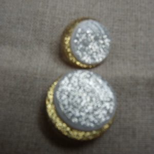 bouton argent et doré palliété