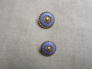 bouton parme et or