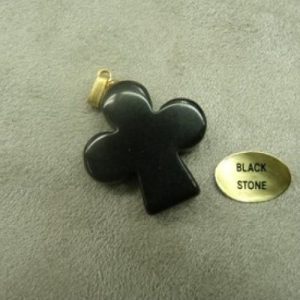 PENDENTIF MOTIF TREFLE - BLACK STONE ,HAUTEUR: 2,5 cm / LARGEUR: 2,3 cm / EPAISSEUR: 4 mm