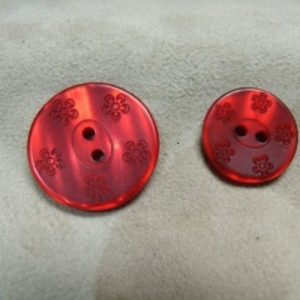 BOUTON ACRYLIQUE MOTIF FLEURS ROUGE,de belle qualité