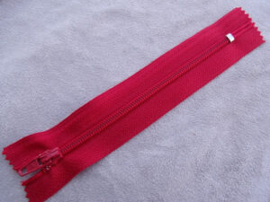 FERMETURE A GLISSIÈRE –12cm ROUGE -NON SÉPARABLE