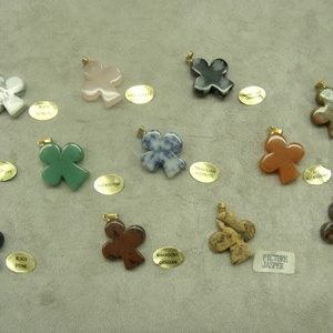 PENDENTIF MOTIF TREFLE- PHOTO DE PRESENTATION