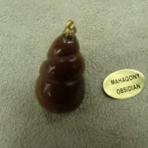 PENDENTIF MOTIF COQUILLAGE- MAHAGONY OBSIDIAN , HAUTEUR: 2,5 cm /LARGEUR: 1,5 cm/ EPAISSEUR:15 mm