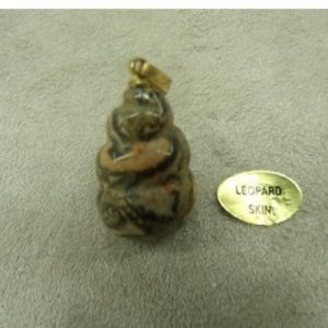 PENDENTIF MOTIF COQUILLAGE- LEOPARD SKIN , HAUTEUR: 2,5 cm /LARGEUR: 1,5 cm/ EPAISSEUR:15 mm
