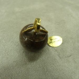 PENDENTIF MOTIF POMME- NEW JADE