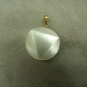 PENDENTIF PRISME- BLANC
