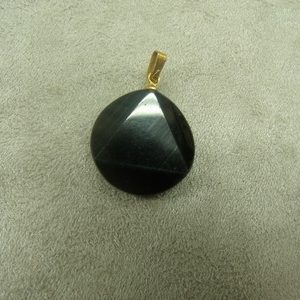 PENDENTIF MOTIF PRISME- GRIS