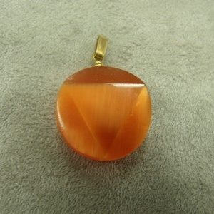 PENDENTIF MOTIF PRISME- ORANGE
