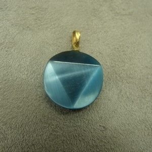 PENDENTIF MOTIF PRISME- BLEU