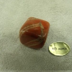 PIERRE MOTIF DIGESTION- RED JASPER ,HAUTEUR: 2 cm / EPAISSEUR: 1,5 cm