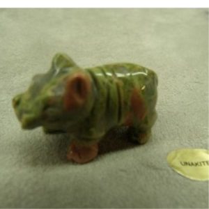 PIERRE MOTIF RHINOCEROS - UNAKITE ,LONGUEUR: 3 cm / HAUTEUR: 2 cm / EPAISSEUR: 1.6 cm