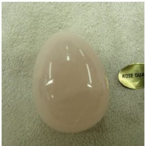 PIERRE MOTIF OEUF GM- ROSE SQUARTZ,HAUTEUR : 3 cm / LARGEUR : 2,5cm