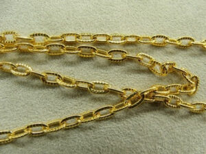 CHAINE METAL strié 5 mm /' 4 mm -doré