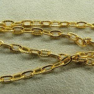 CHAINE METAL strié 5 mm /' 4 mm -doré