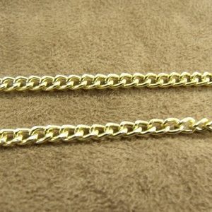 CHAINE METAL- 4 mm / 3 mm - doré