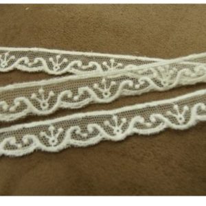 Ruban Brodé Sur Tulle Blanc 13 mm