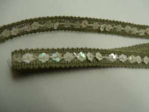 ruban fantaisie motif fleur sequin vert