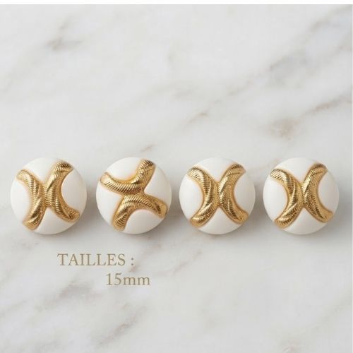 Lot de 6 boutons acryliques composés dorés sur fond blanc – 15 mm et 18 mm – Image 3