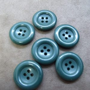 bouton acrylique vert à 4 trous