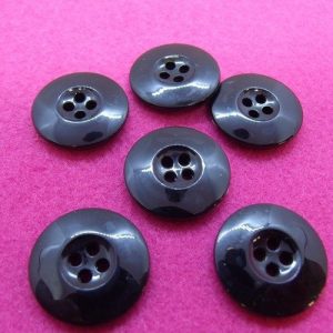 bouton acrylique à 4 trous noir,22 mm,vendu par 6