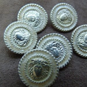 bouton métal argent,18 mm, vendu par 6