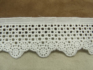 broderie anglaise blanche
