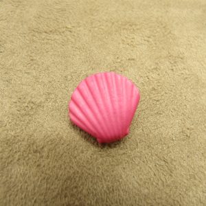 BOUTON DECORATIFS ENFANTS - MODELE SAINT JACQUES- rose fuschia