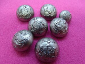bouton acrylique argent vieillit